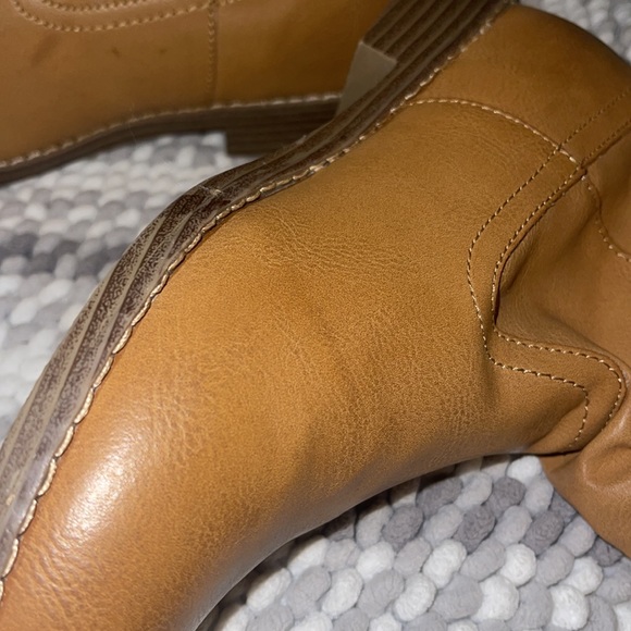 Old Navy 3/20$ Girls Brown Booties size 5 NWOT - Picture 5 of 6